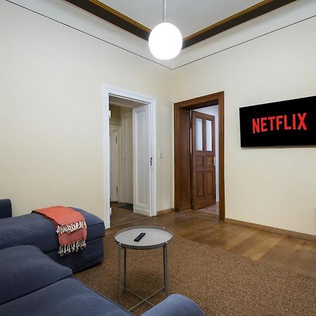 Super Zentral Super Schoener Altbau In Moabit Rostockerstrasse Im Herzen Von Berlin Fuer Bis Zu 6 Personen Exterior foto